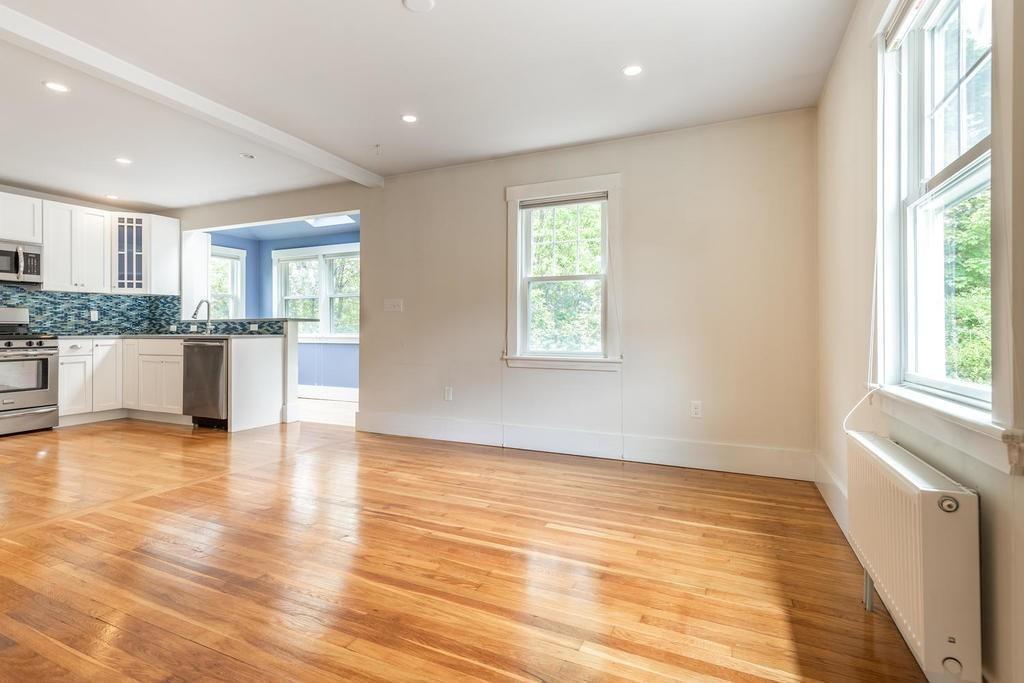 22 Abbott Road Gloucester, MA 01930 - Photo 11 of 25 Gallery Image 11