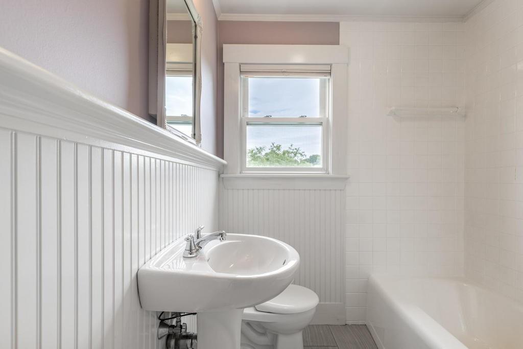 22 Abbott Road Gloucester, MA 01930 - Photo 16 of 25 Gallery Image 16