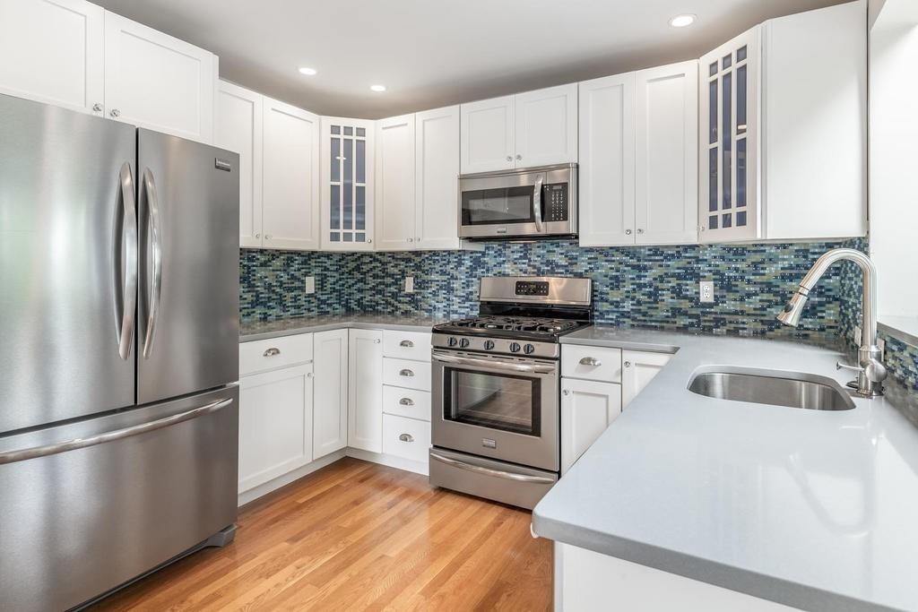 22 Abbott Road Gloucester, MA 01930 - Photo 6 of 25 Gallery Image 6