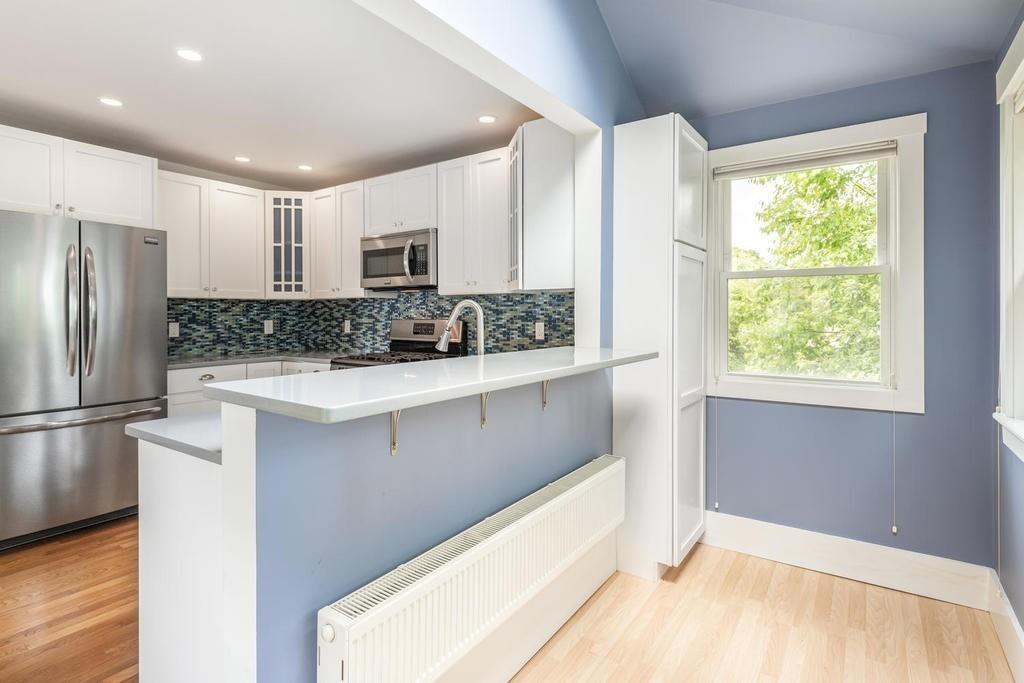 22 Abbott Road Gloucester, MA 01930 - Photo 7 of 25 Gallery Image 7
