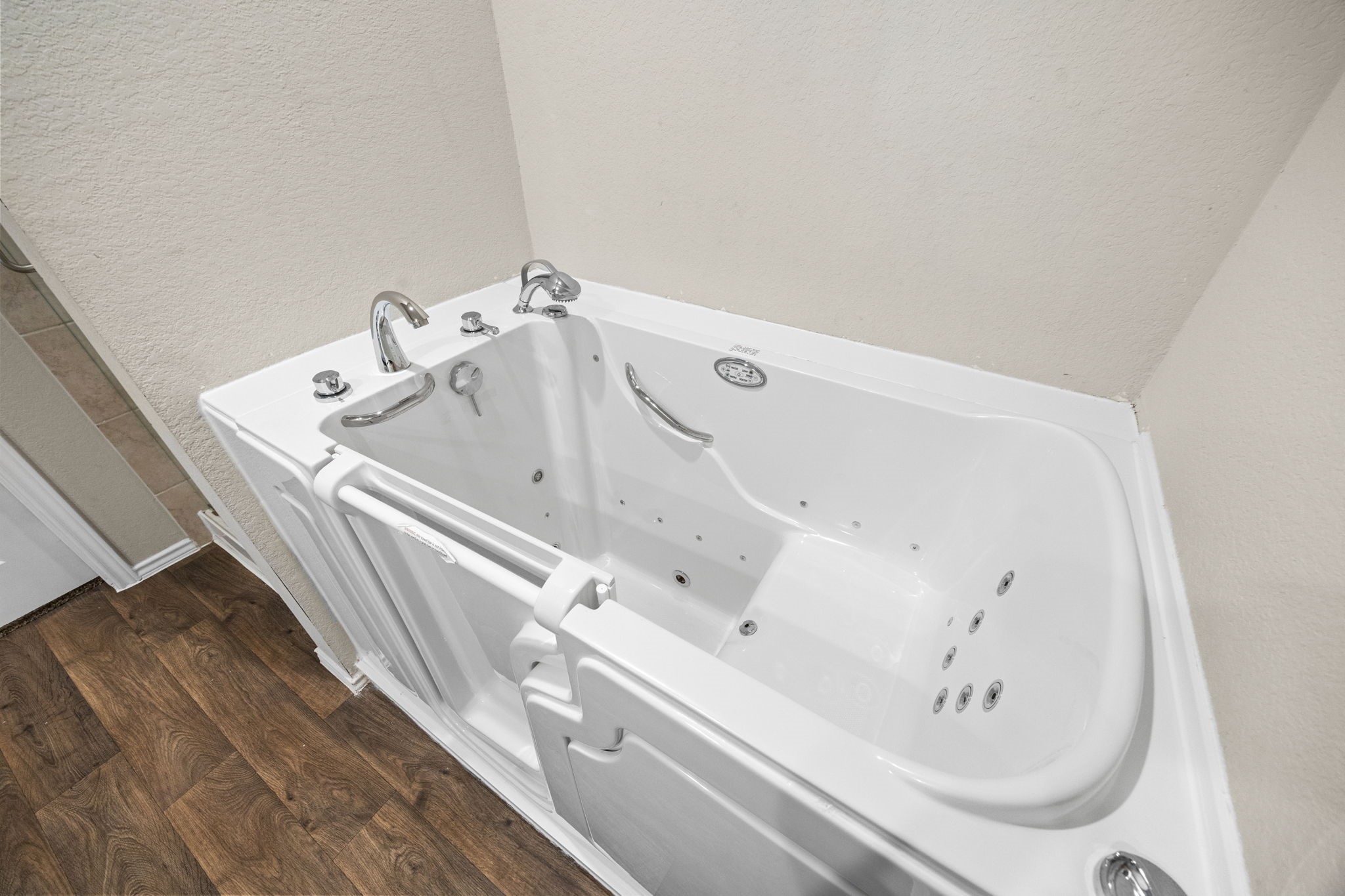 8002 Tamarind Lane Baytown, TX 77521 - Photo 17 of 35