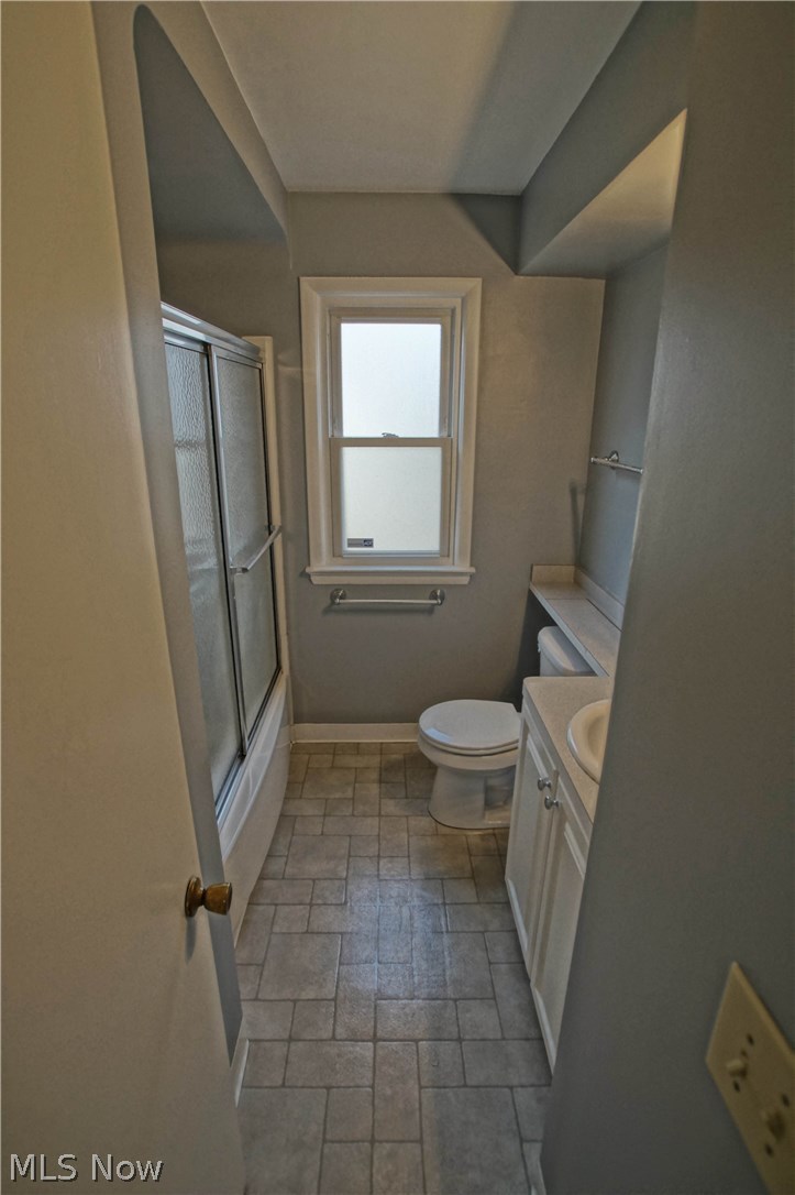 1011 Avondale Road Cleveland, OH 44121 - Photo 7 of 10