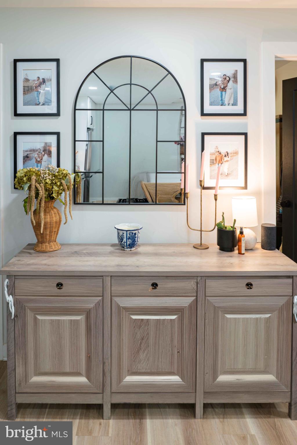 301 North Duey Road Remington, VA 22734 - Photo 11 of 38 Charming entryway with stylish decor.
