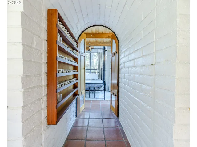 $1,299,000 | 1820 East 28th Avenue, Eugene, OR 97403