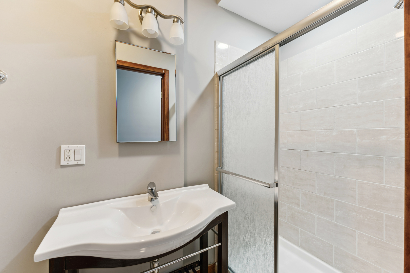 421 East 45th Street, Unit 2E Chicago, IL 60653 - Photo 18 of 22