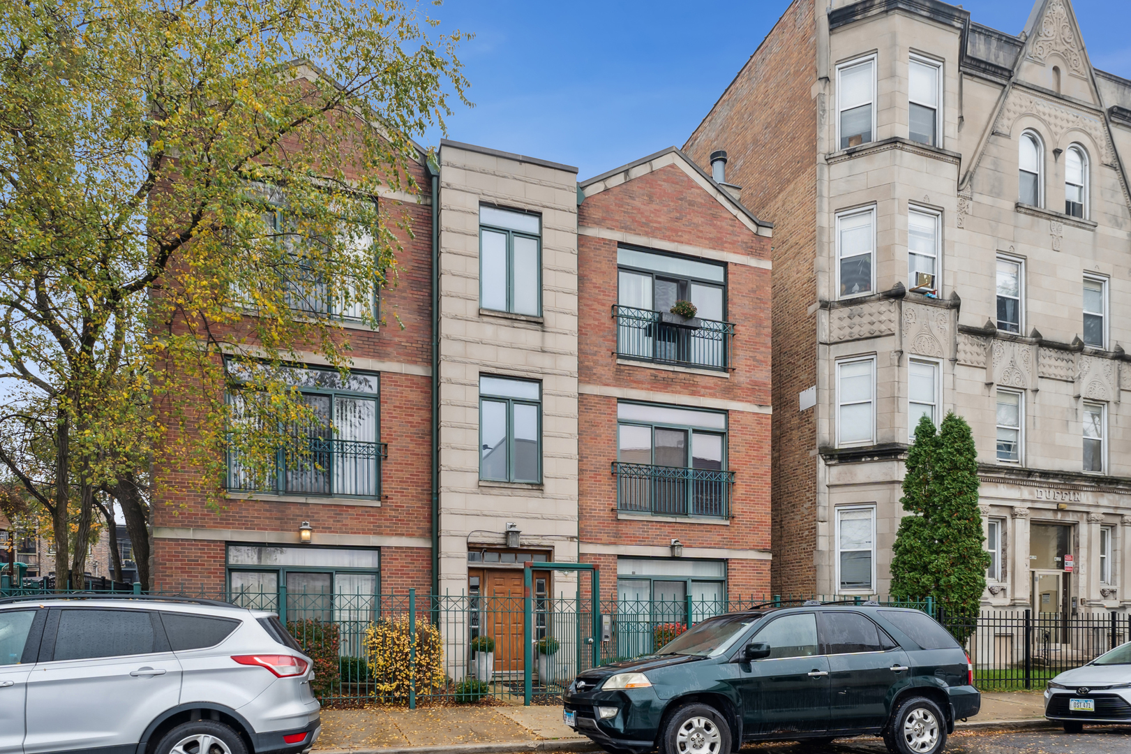 421 East 45th Street, Unit 2E Chicago, IL 60653 - Photo 3 of 22