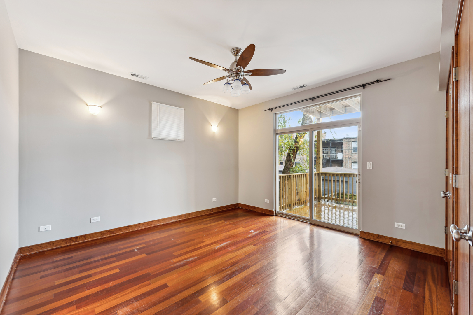 421 East 45th Street, Unit 2E Chicago, IL 60653 - Photo 10 of 22