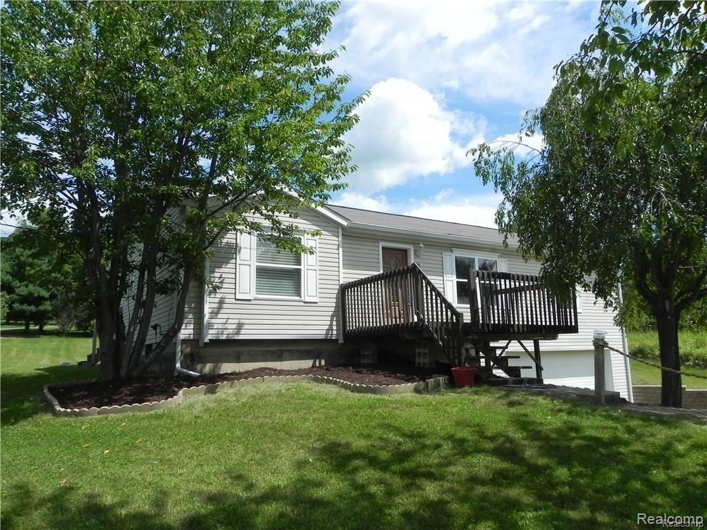 11263 Germany Road Fenton, MI 48430 - Photo 1 of 15