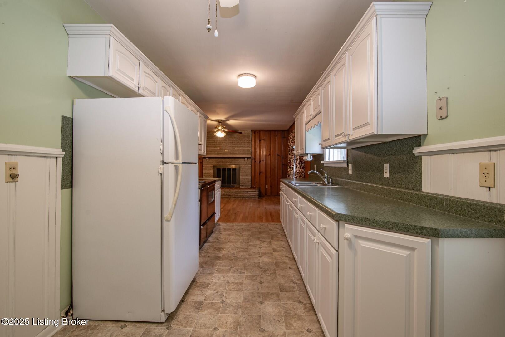 157 South Forrest Road Radcliff, KY 40160 - Photo 20 of 48 157 S Forrest Rd-20
