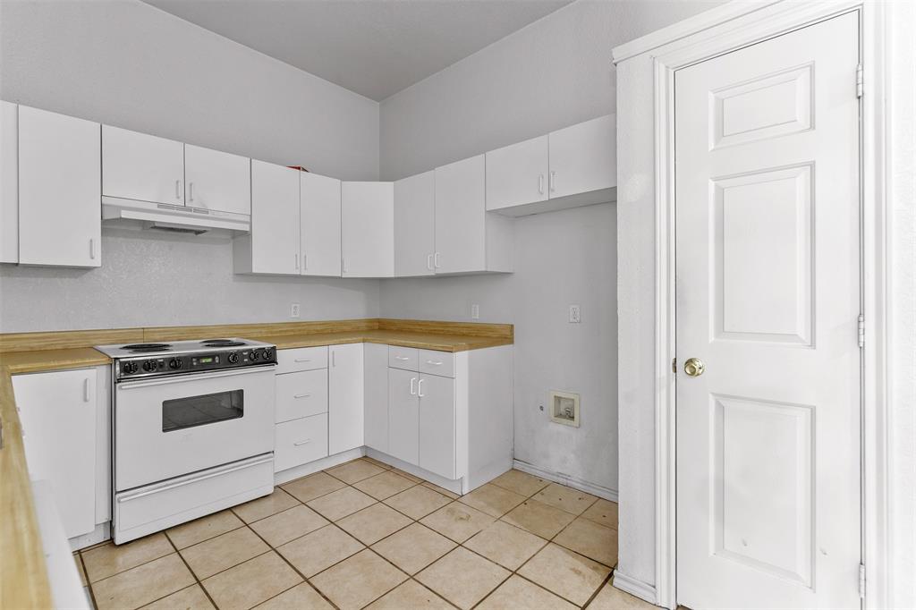 210 Joshua Boulevard, Unit 210 Joshua, TX 76058 - Photo 8 of 22