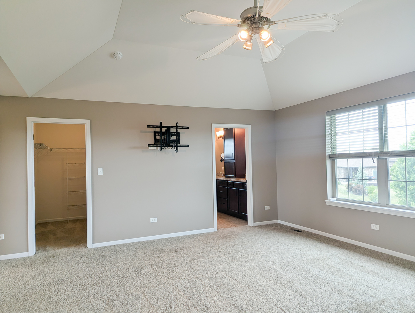 15820 Mueller Way New Lenox, IL 60441 - Photo 19 of 37