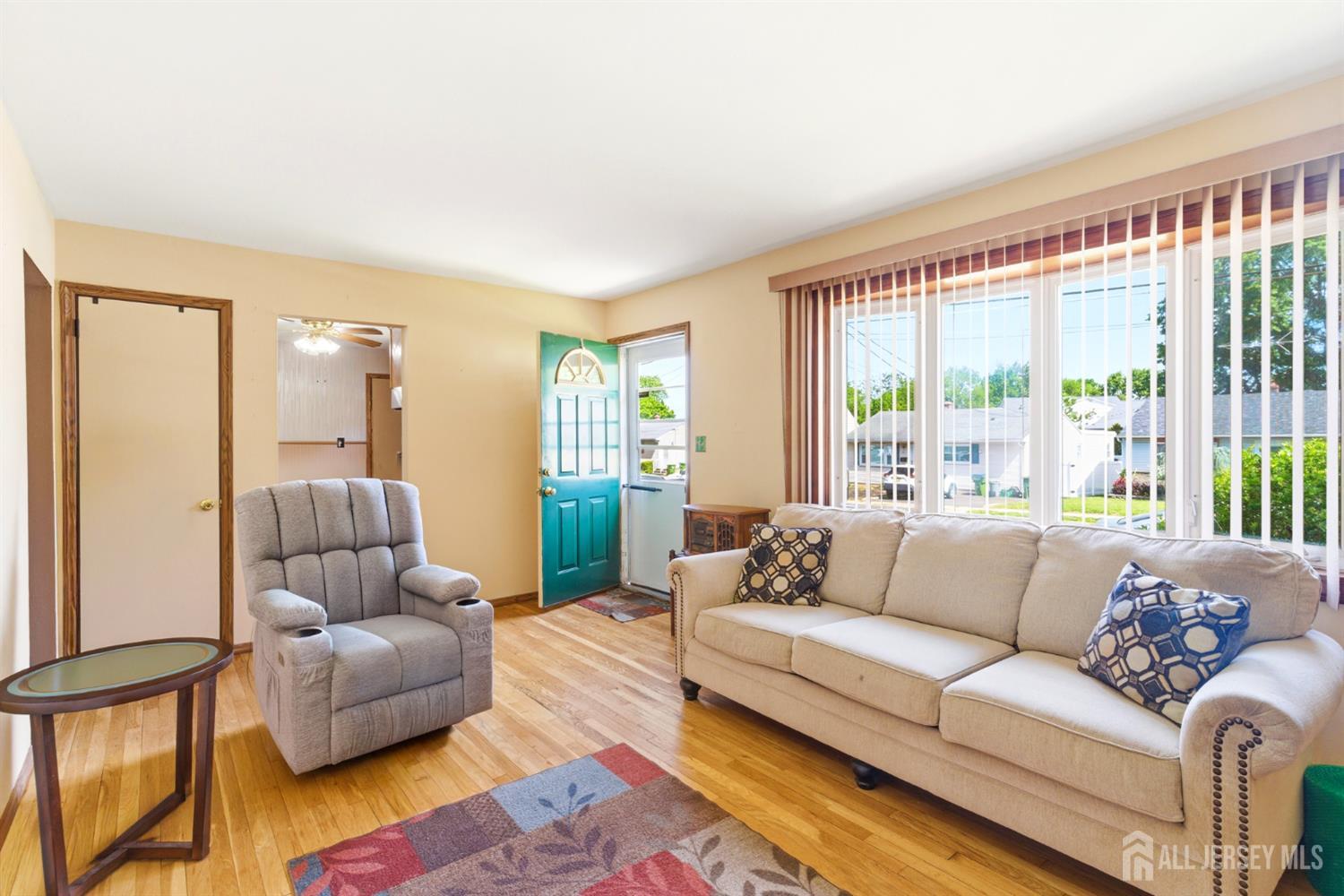 66 Rose Street Edison, NJ 08817 - Photo 11 of 30