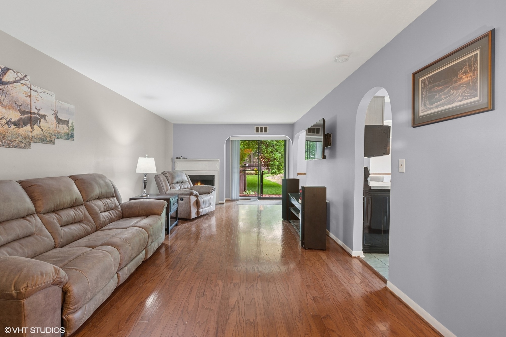 1521 South County Farm Road, Unit 13C Wheaton, IL 60189 - Photo 2 of 16