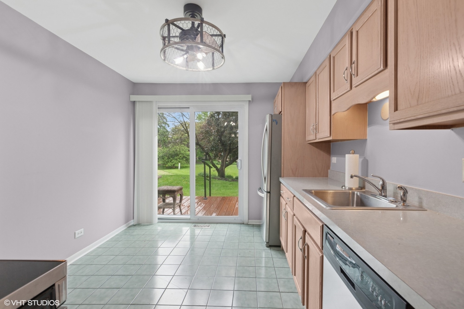 1521 South County Farm Road, Unit 13C Wheaton, IL 60189 - Photo 3 of 16