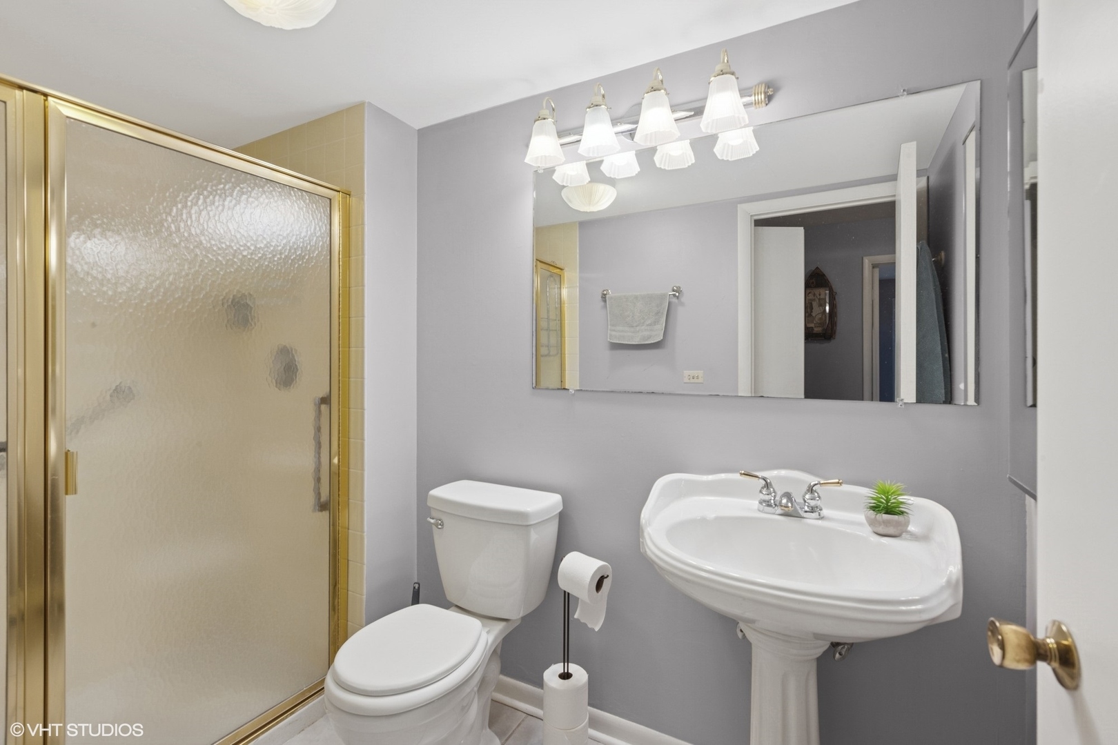 1521 South County Farm Road, Unit 13C Wheaton, IL 60189 - Photo 7 of 16