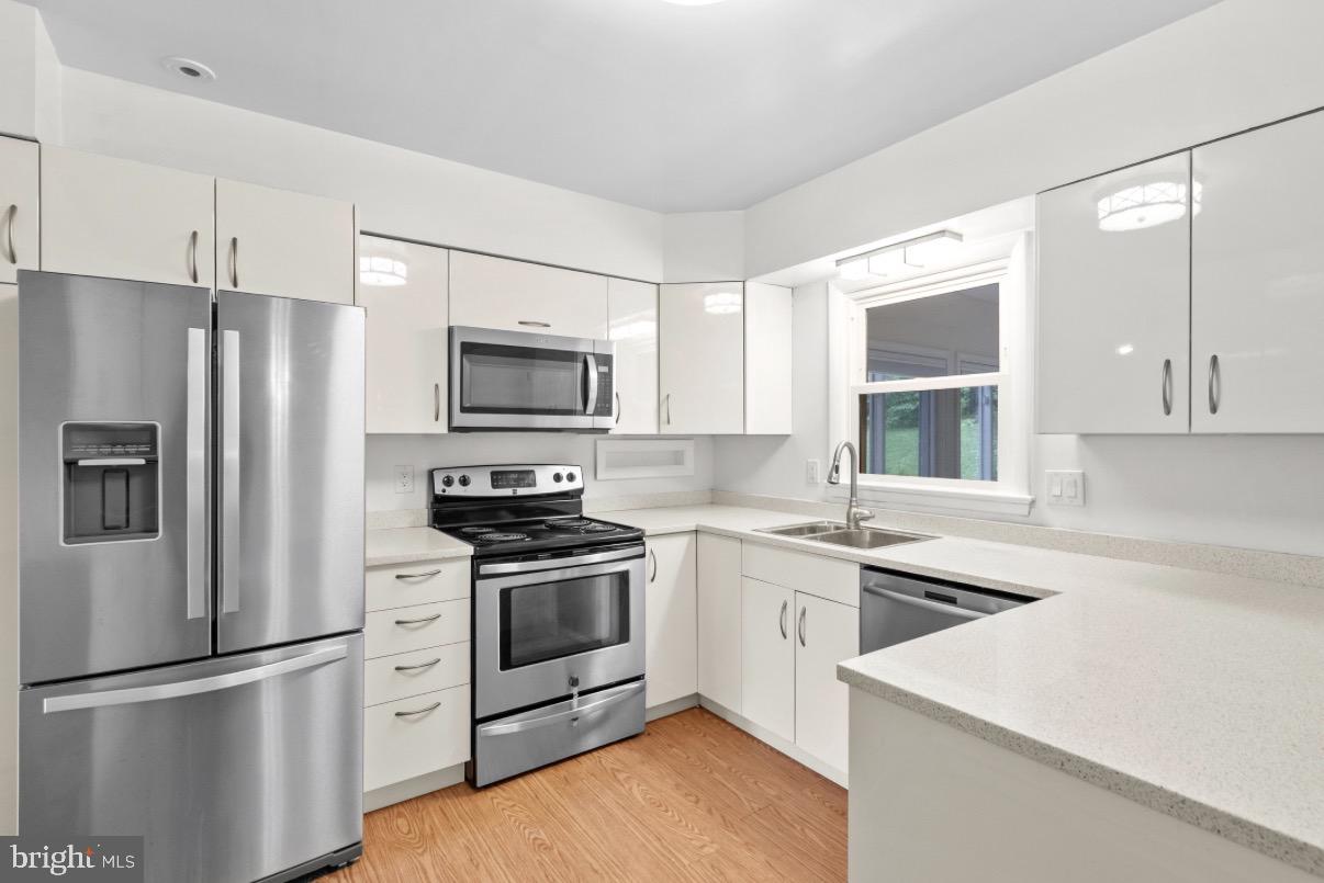 6028 Telegraph Road Alexandria, VA 22310 - Photo 7 of 25 Gallery Image 7
