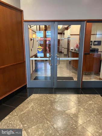 $2,100 | 777 7th Street Northwest, Unit 703, Washington, DC 20001