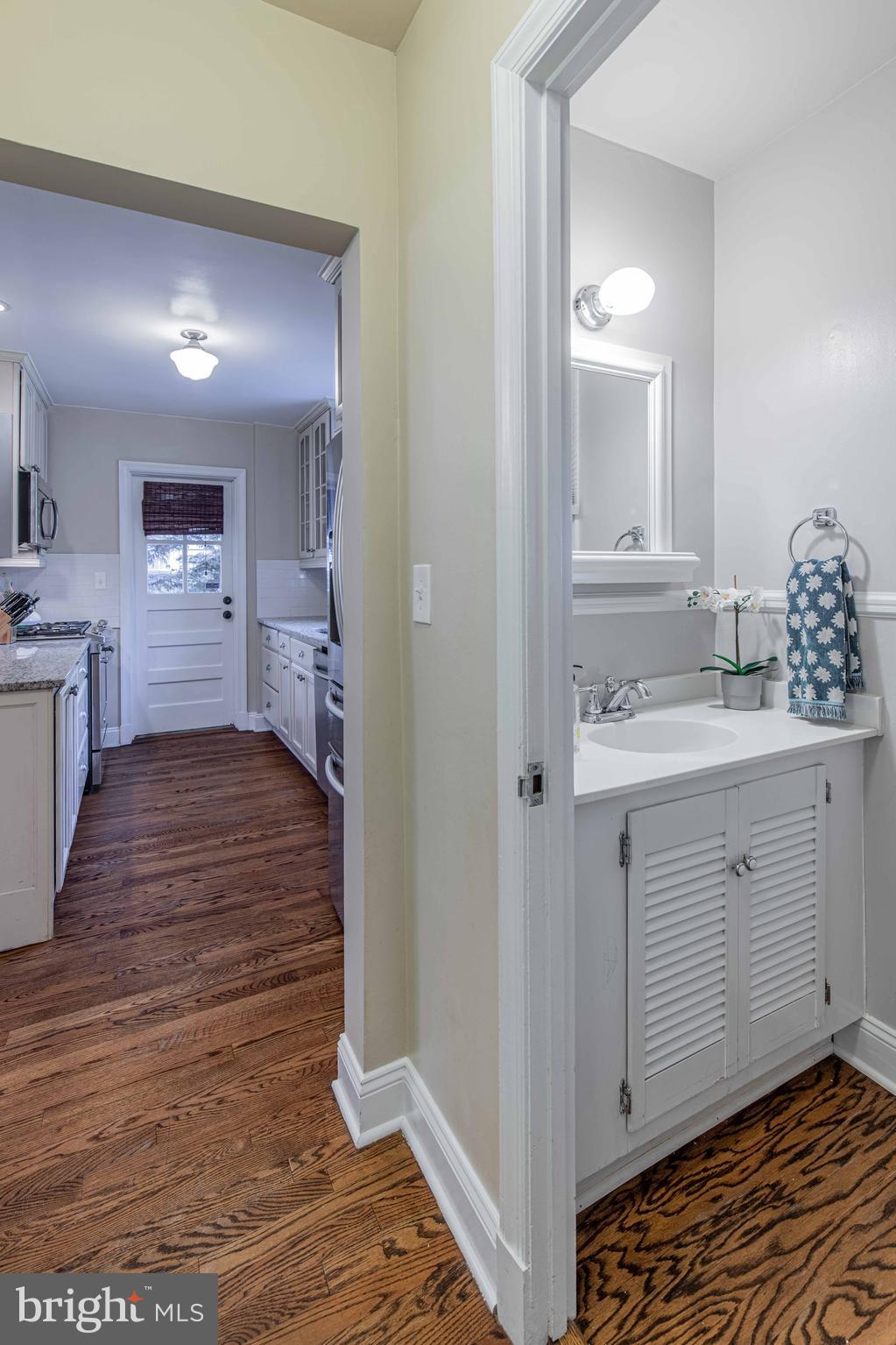 9617 Sutherland Road Silver Spring, MD 20901 - Photo 25 of 45