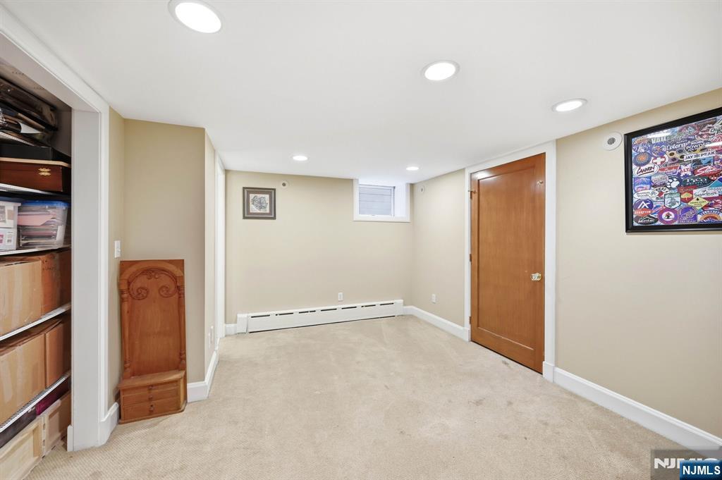283 Highwood Avenue Ridgewood, NJ 07450 - Photo 33 of 48