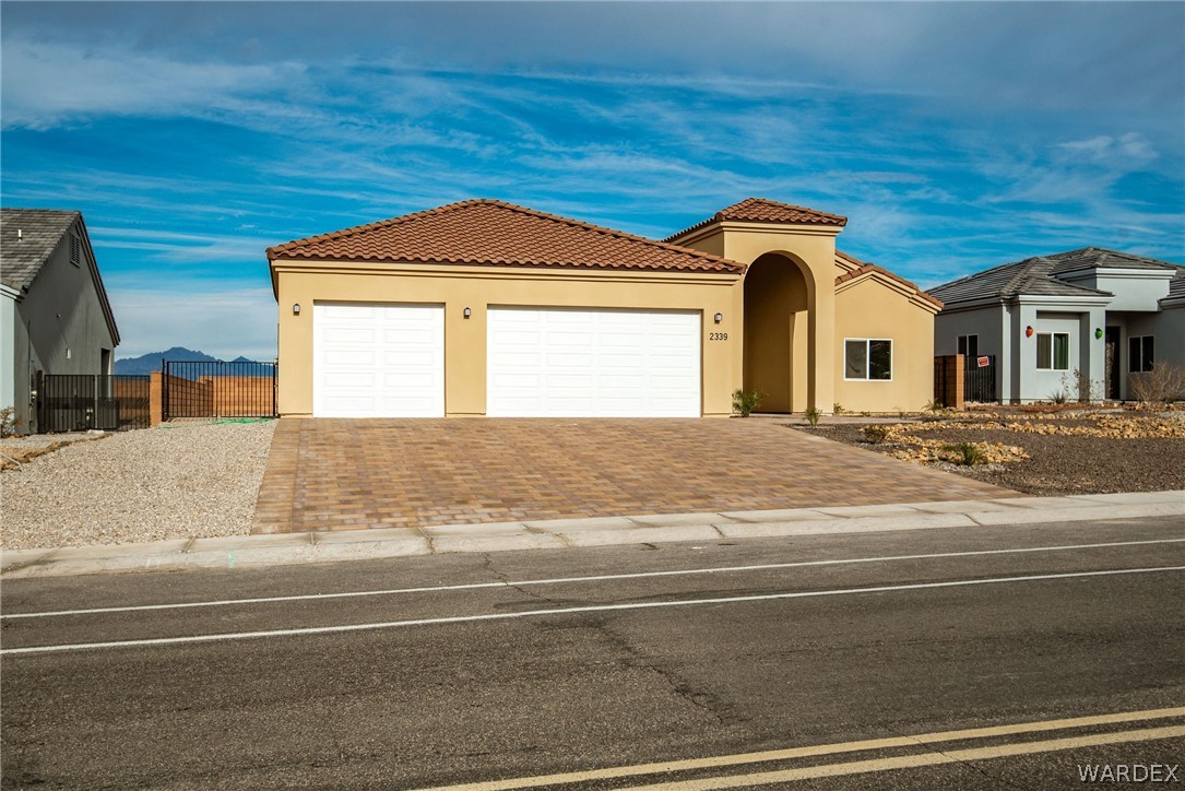 2339 Corwin Road Bullhead City, AZ 86442 - Photo 3 of 53
