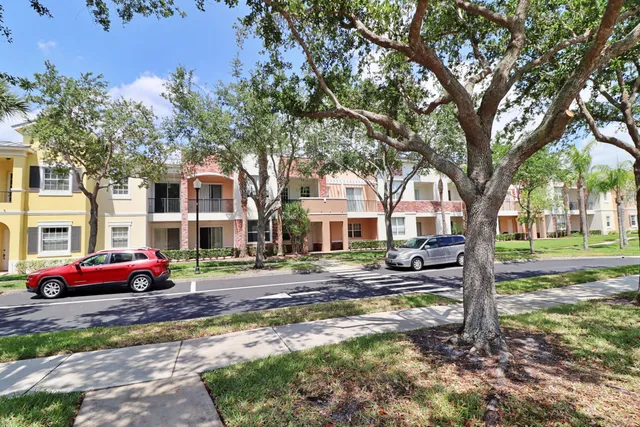$243,900 | 10520 Southwest Stephanie Way, Unit 2204, Port St. Lucie, FL 34987