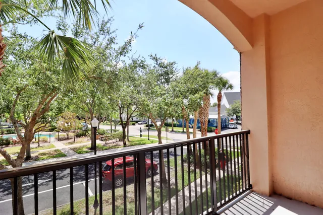$243,900 | 10520 Southwest Stephanie Way, Unit 2204, Port St. Lucie, FL 34987