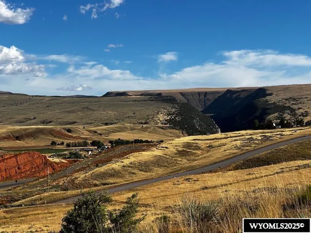 $380,000 | 3-4 6 North Canyonview Drive, Thermopolis, WY 82443