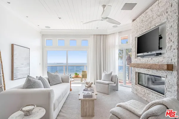 $1,700,000 | 1500 East Ocean Boulevard, Unit 401, Long Beach, CA 90802