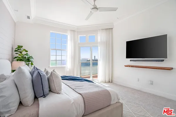 $1,700,000 | 1500 East Ocean Boulevard, Unit 401, Long Beach, CA 90802