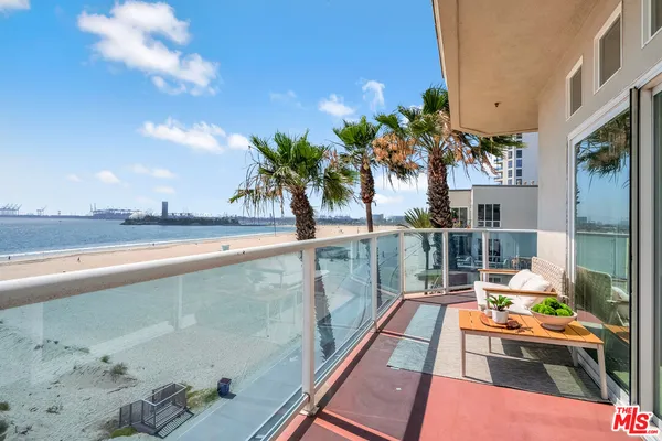 $1,700,000 | 1500 East Ocean Boulevard, Unit 401, Long Beach, CA 90802