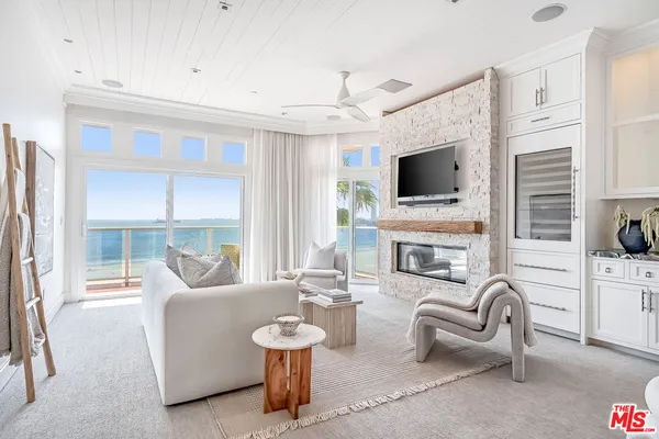 $1,700,000 | 1500 East Ocean Boulevard, Unit 401, Long Beach, CA 90802