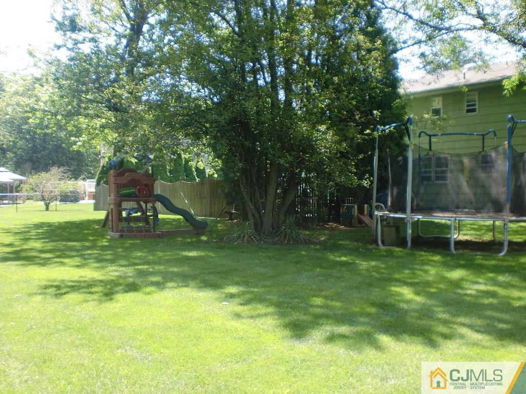 38 Dexter Road East Brunswick, NJ 08816 - Photo 23 of 24 Gallery Image 23