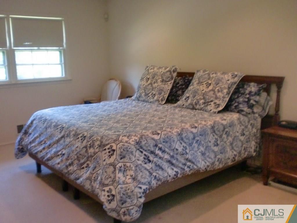38 Dexter Road East Brunswick, NJ 08816 - Photo 10 of 24 Gallery Image 10