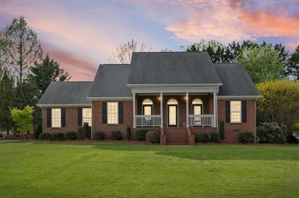 $425,000 | 45 Sequoyah Trail, Ringgold, GA 30736