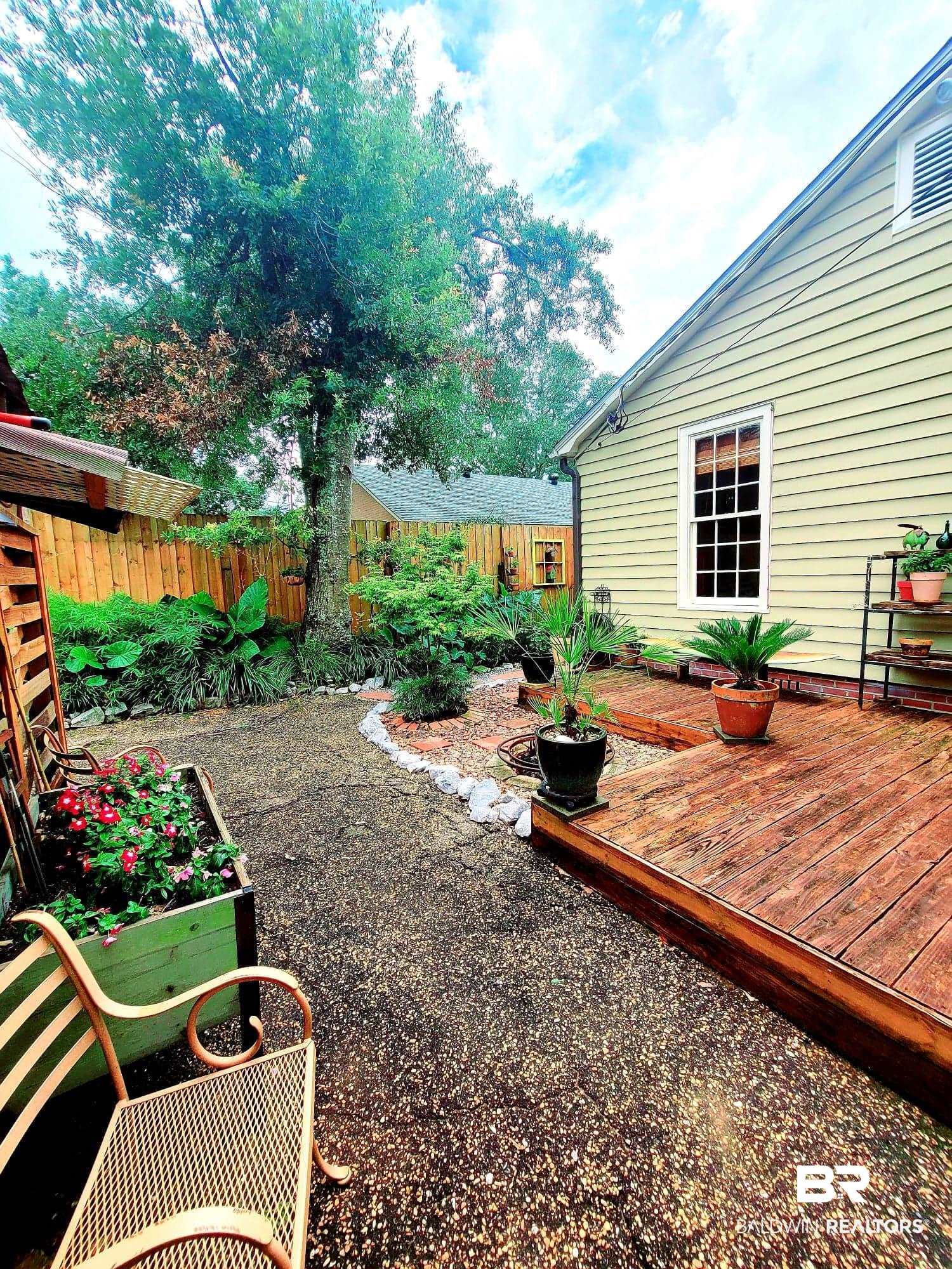 2005 Emogene Street Mobile, AL 36606 - Photo 14 of 32