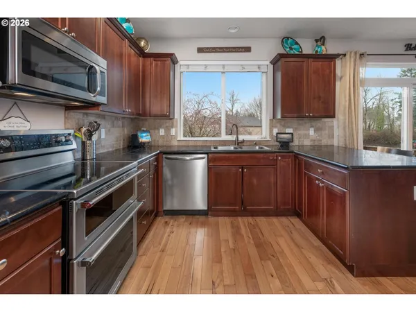 $599,000 | 2037 Southeast Centurion Way, Gresham, OR 97080