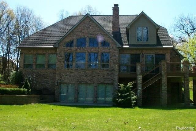 2274 Addaleen Road Highland, MI 48357 - Photo 15 of 43 Addaleen Rd. 2274 Back of Home