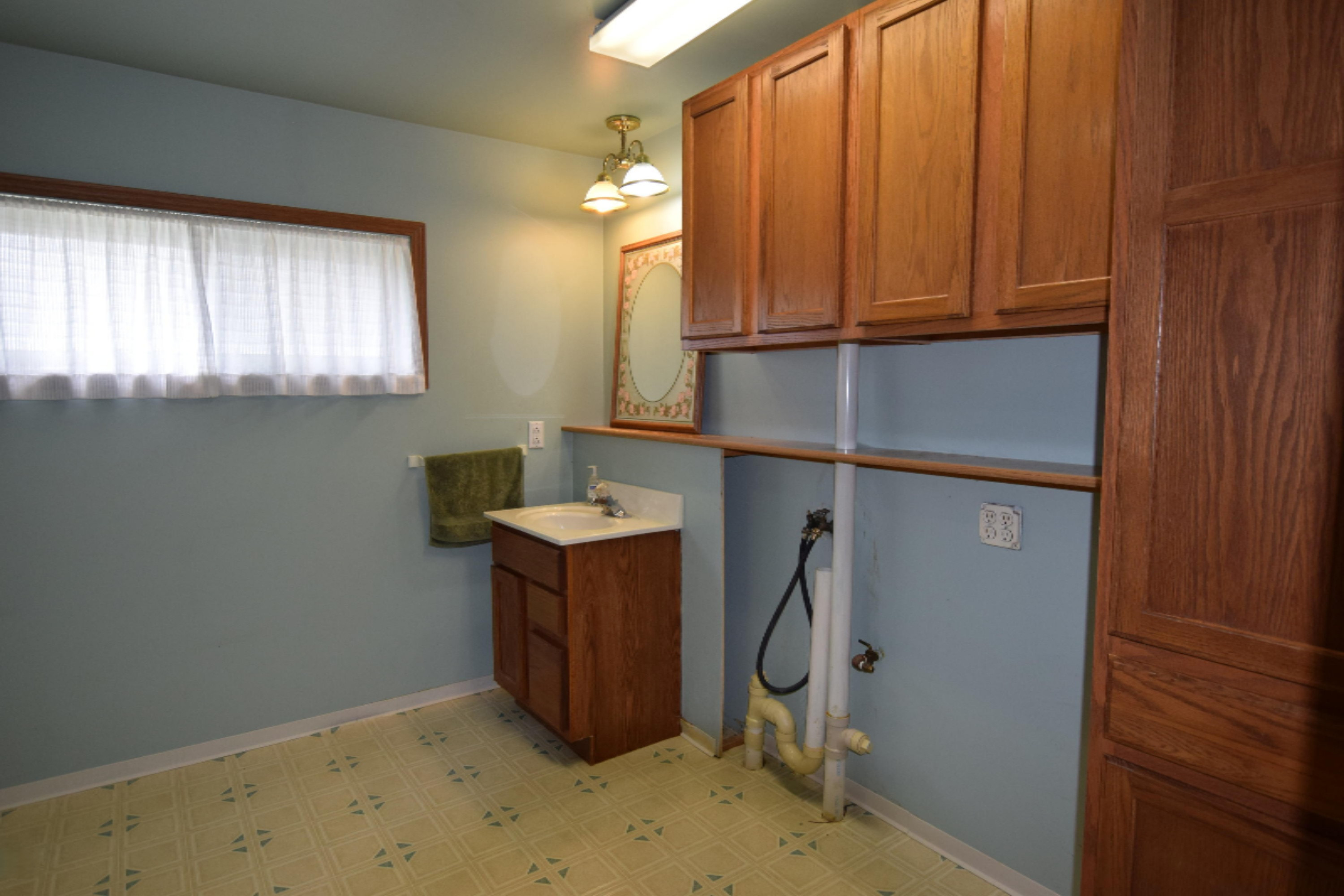 1140 Becker Road Muskegon, MI 49445 - Photo 19 of 65 DSC_0185