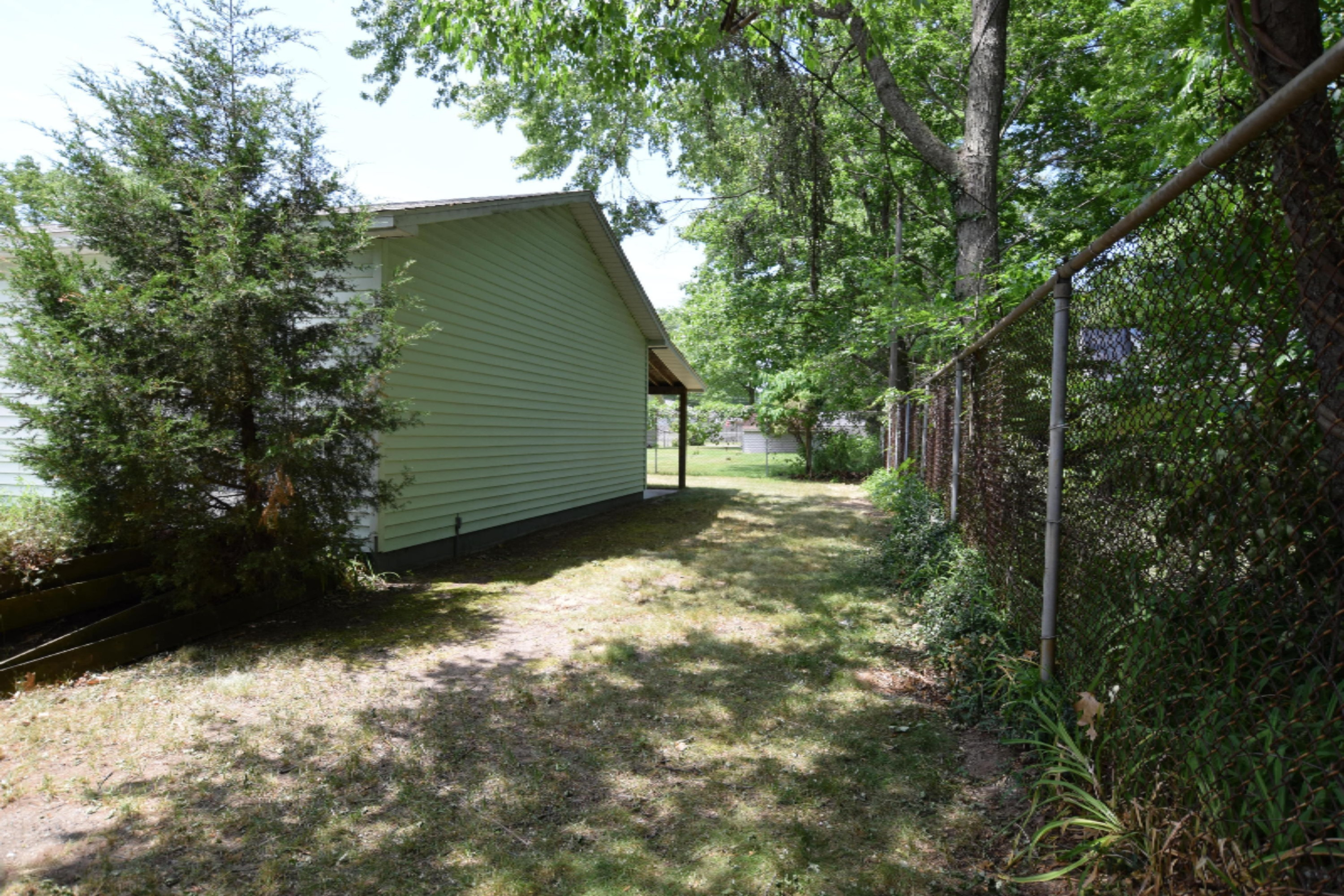 1140 Becker Road Muskegon, MI 49445 - Photo 49 of 65 DSC_0289