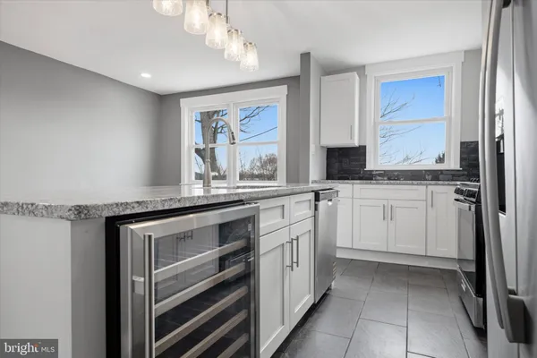 $250,000 | 6866 Clover Lane, Upper Darby, PA 19082