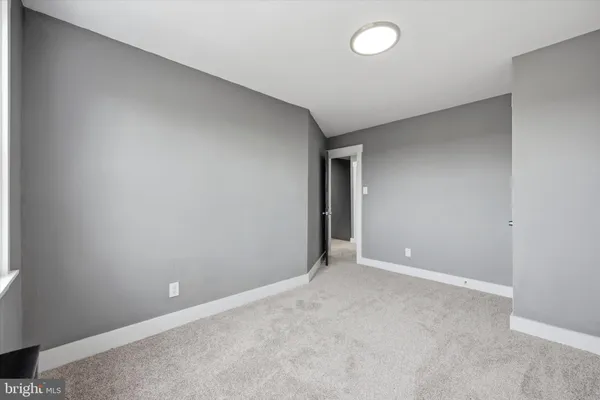 $250,000 | 6866 Clover Lane, Upper Darby, PA 19082