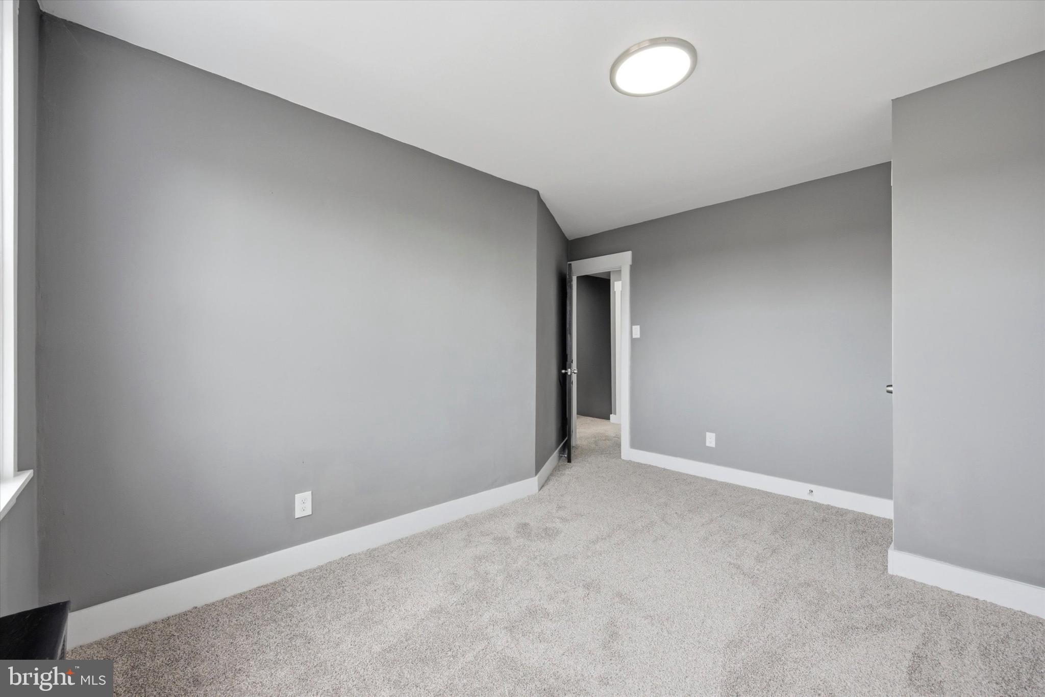 6866 Clover Lane Upper Darby, PA 19082 - Photo 16 of 24