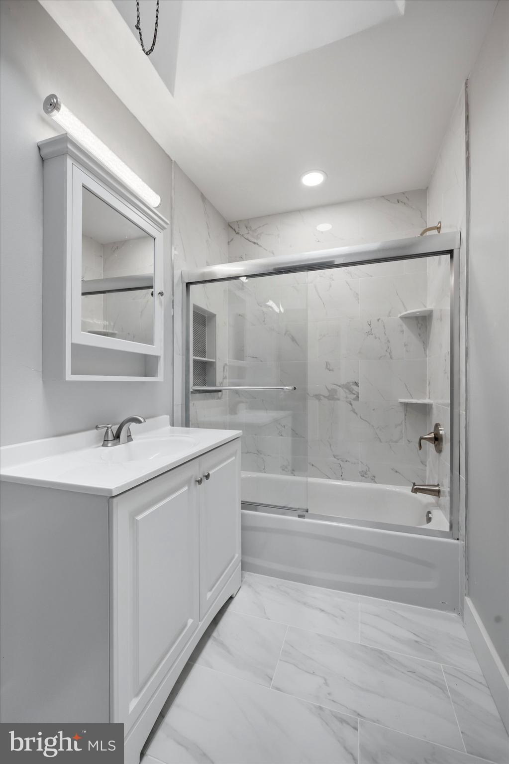 6866 Clover Lane Upper Darby, PA 19082 - Photo 19 of 24