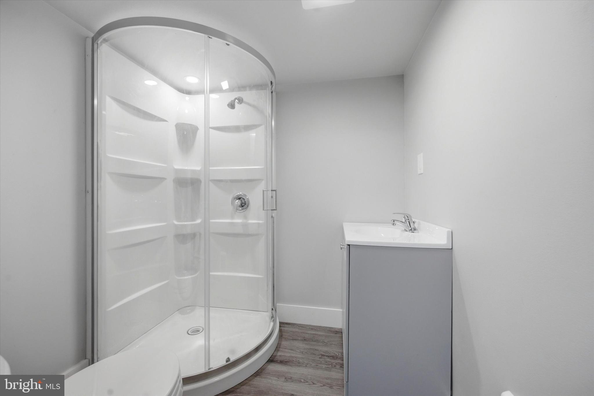 6866 Clover Lane Upper Darby, PA 19082 - Photo 22 of 24