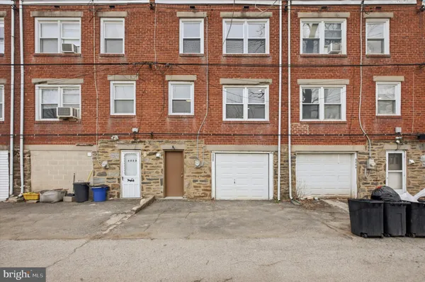 $250,000 | 6866 Clover Lane, Upper Darby, PA 19082