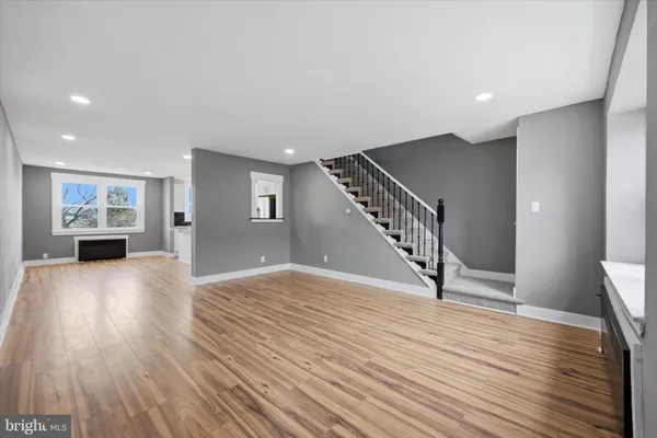 $250,000 | 6866 Clover Lane, Upper Darby, PA 19082