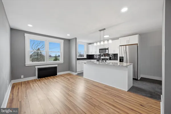 $250,000 | 6866 Clover Lane, Upper Darby, PA 19082