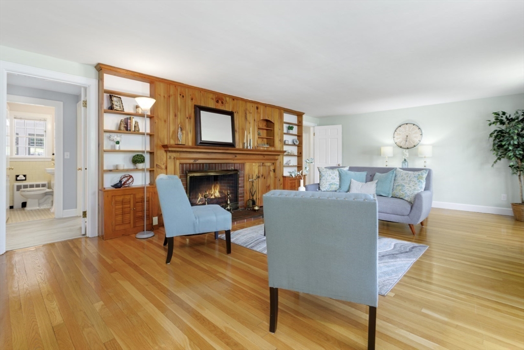 27 Longfellow Road Reading, MA 01867 - Photo 12 of 40 Gallery Image 12