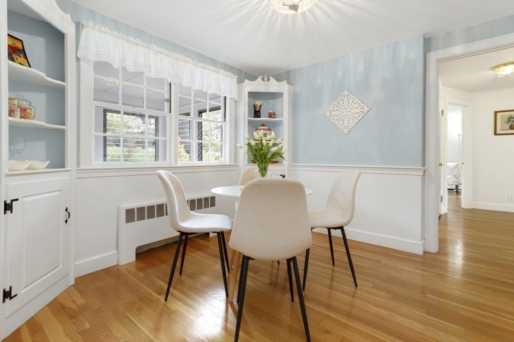 27 Longfellow Road Reading, MA 01867 - Photo 17 of 40 Gallery Image 17