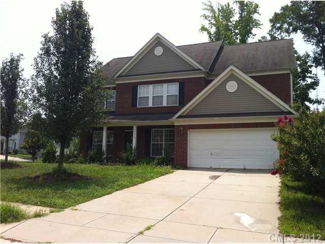 2032 Pin Hook Road Charlotte, NC 28215 - Photo 1 of 10 Gallery Image 1